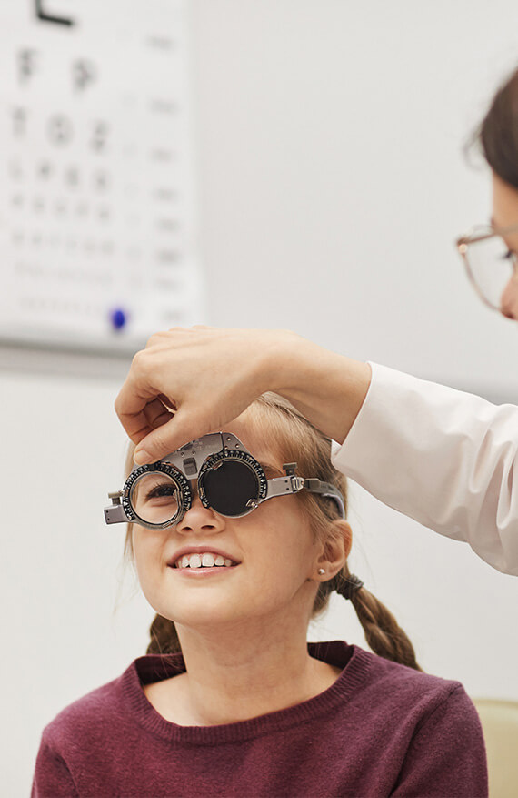 Eye exams with a general pediatrician
